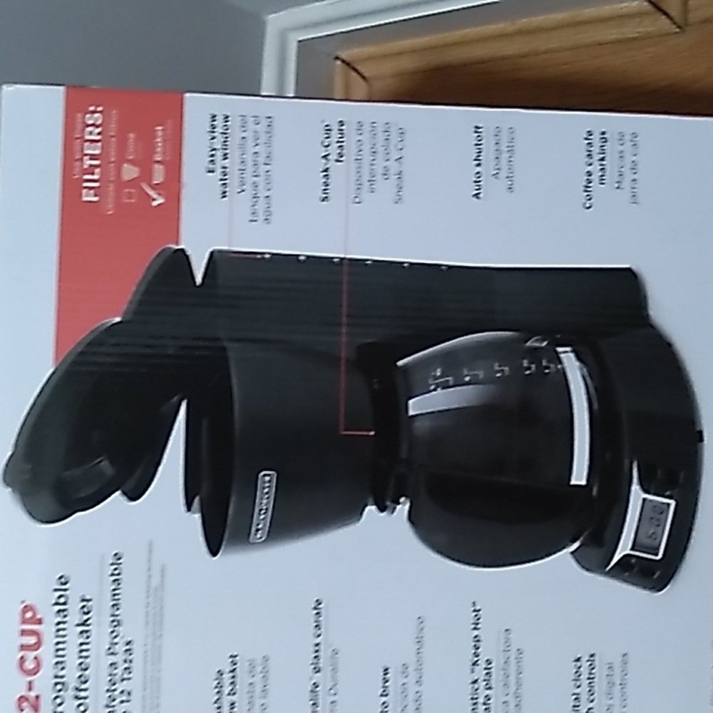 12 Cup Black+Decker Programmable Coffemaker Black - Picture 4 of 10